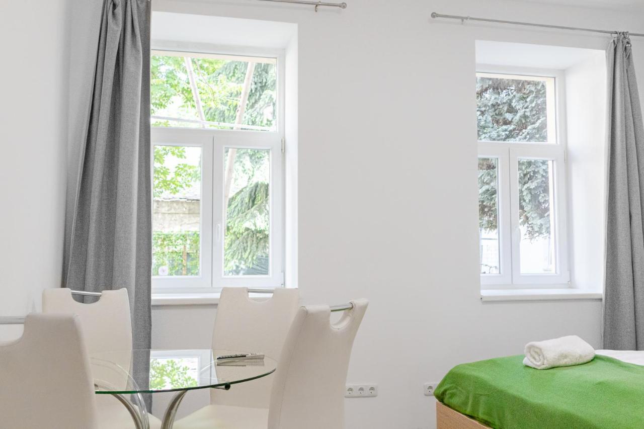 Delightful 2Br Shared Apartment - Ideal For Longstays Viena Exterior foto